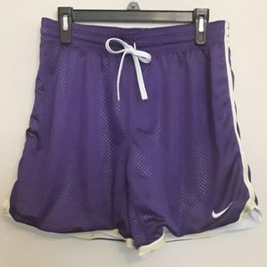 🍭5 for $25 Nike dri-fit shorts, Sz M